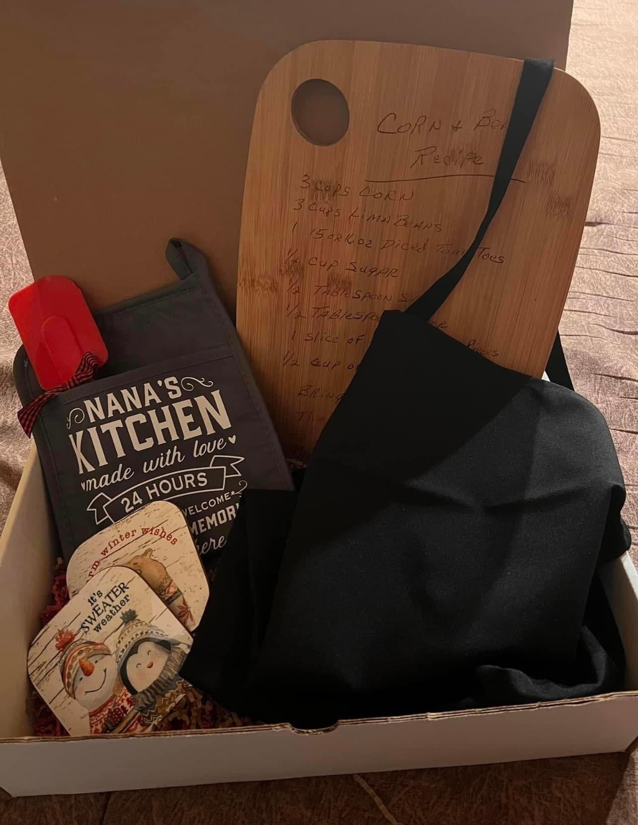 Santa Bakers Gift Box